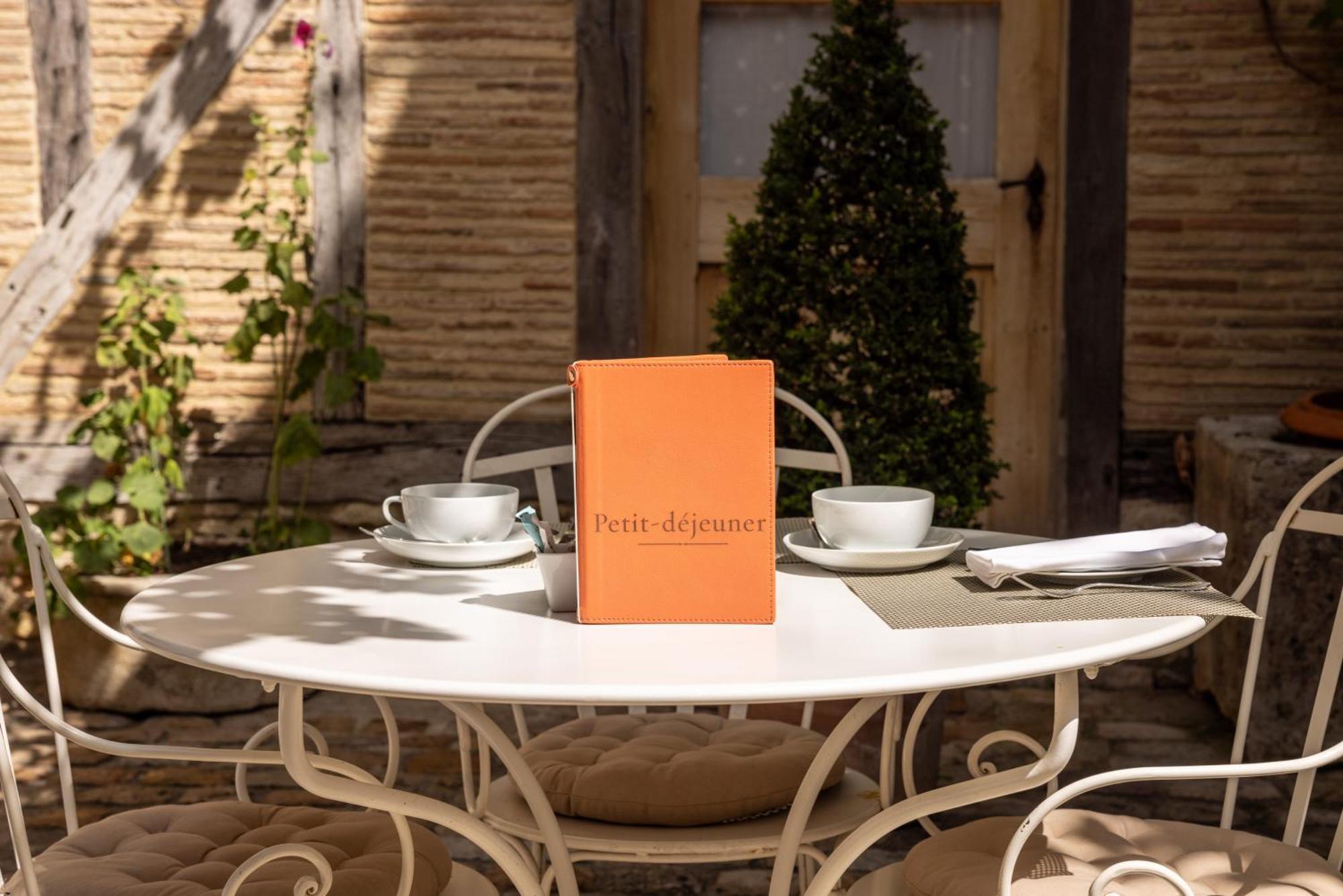 Le Champ Des Oiseaux Hotel & Spa Troyes Bagian luar foto