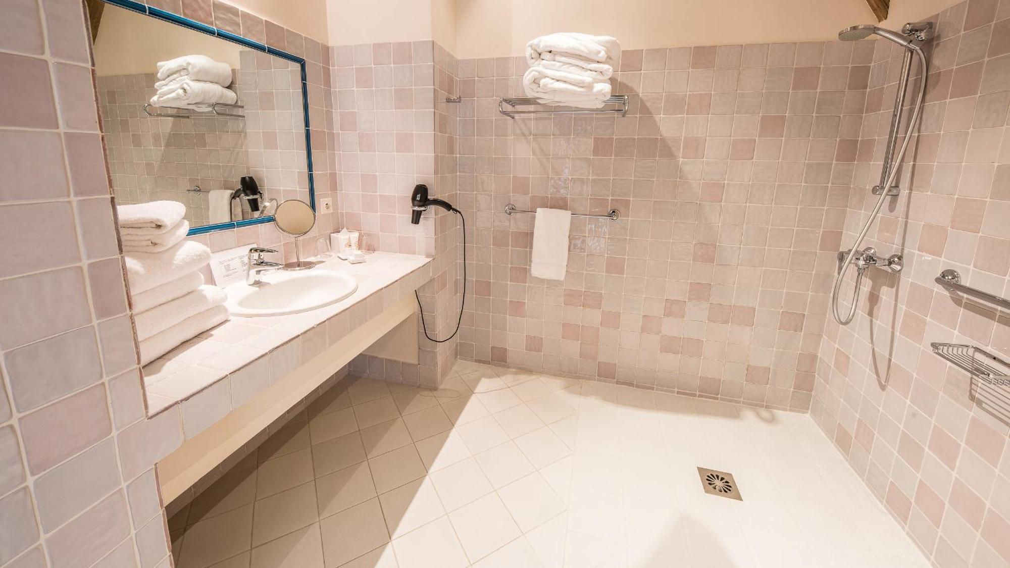Le Champ Des Oiseaux Hotel & Spa Troyes Bagian luar foto