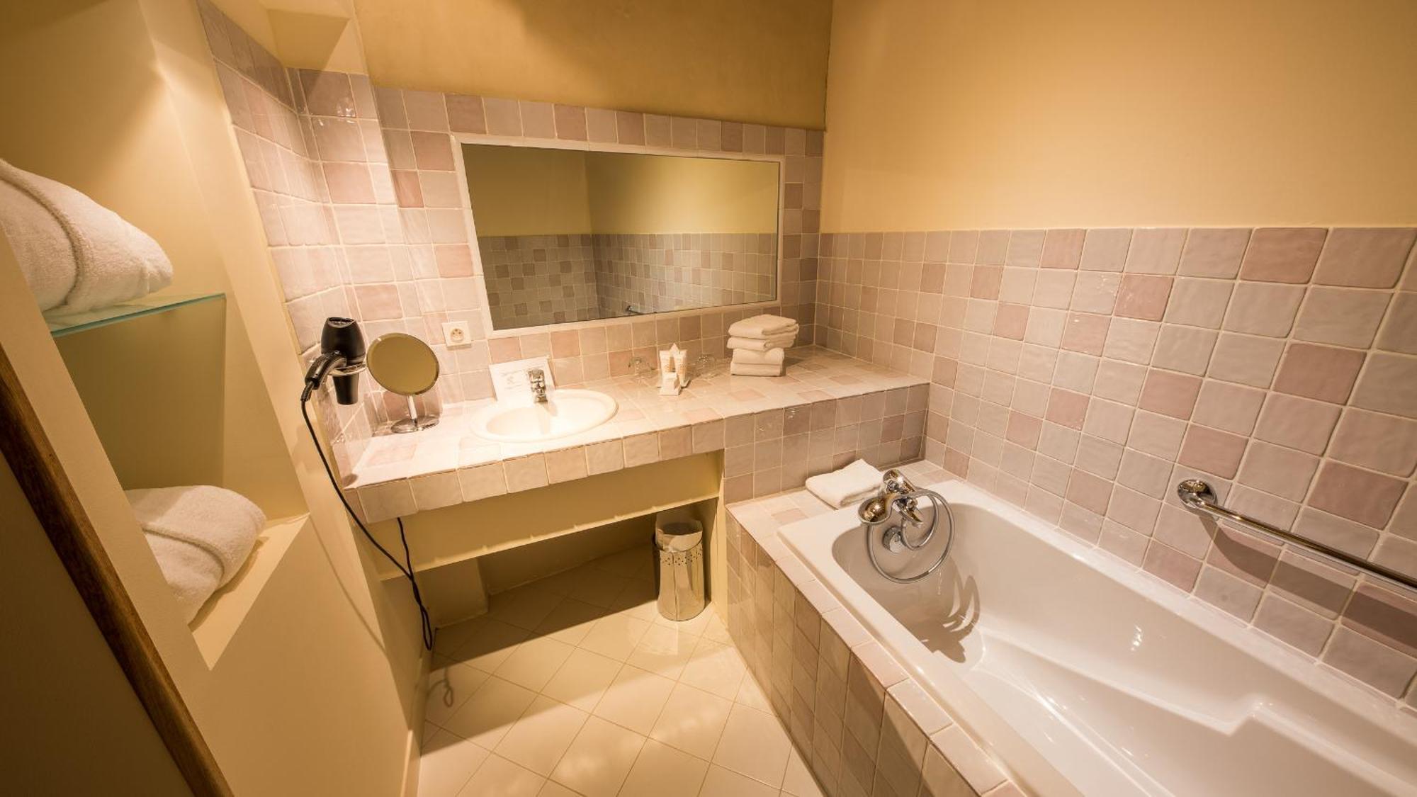 Le Champ Des Oiseaux Hotel & Spa Troyes Bagian luar foto