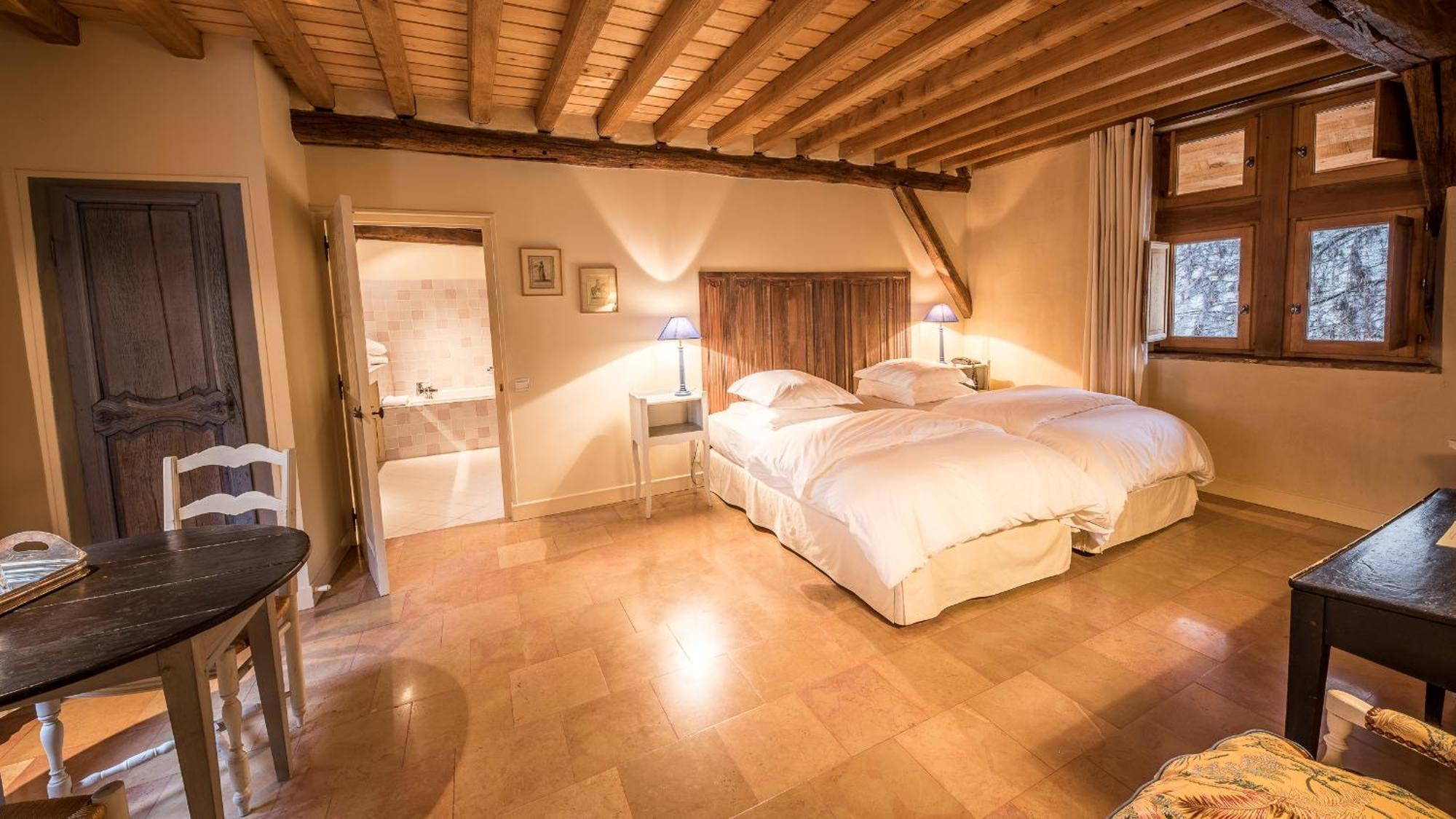 Le Champ Des Oiseaux Hotel & Spa Troyes Bagian luar foto