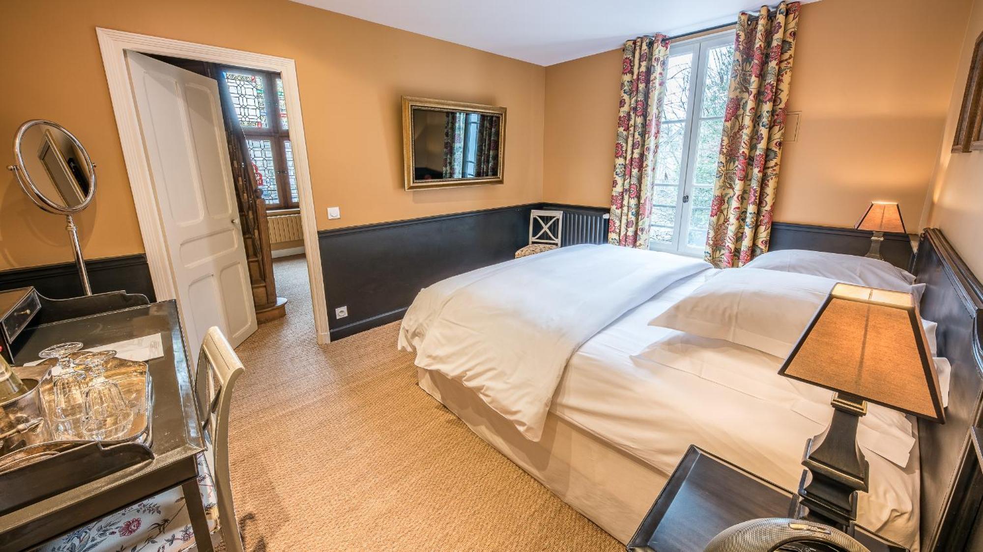 Le Champ Des Oiseaux Hotel & Spa Troyes Bagian luar foto